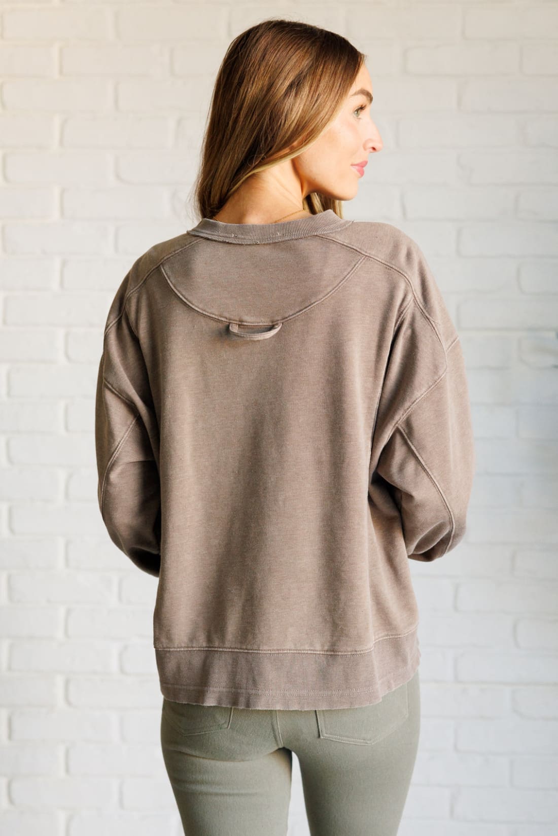 Quick Fix Mineral Wash Crew Neck Pullover in Mocha | Sweatshirts & Hoodies