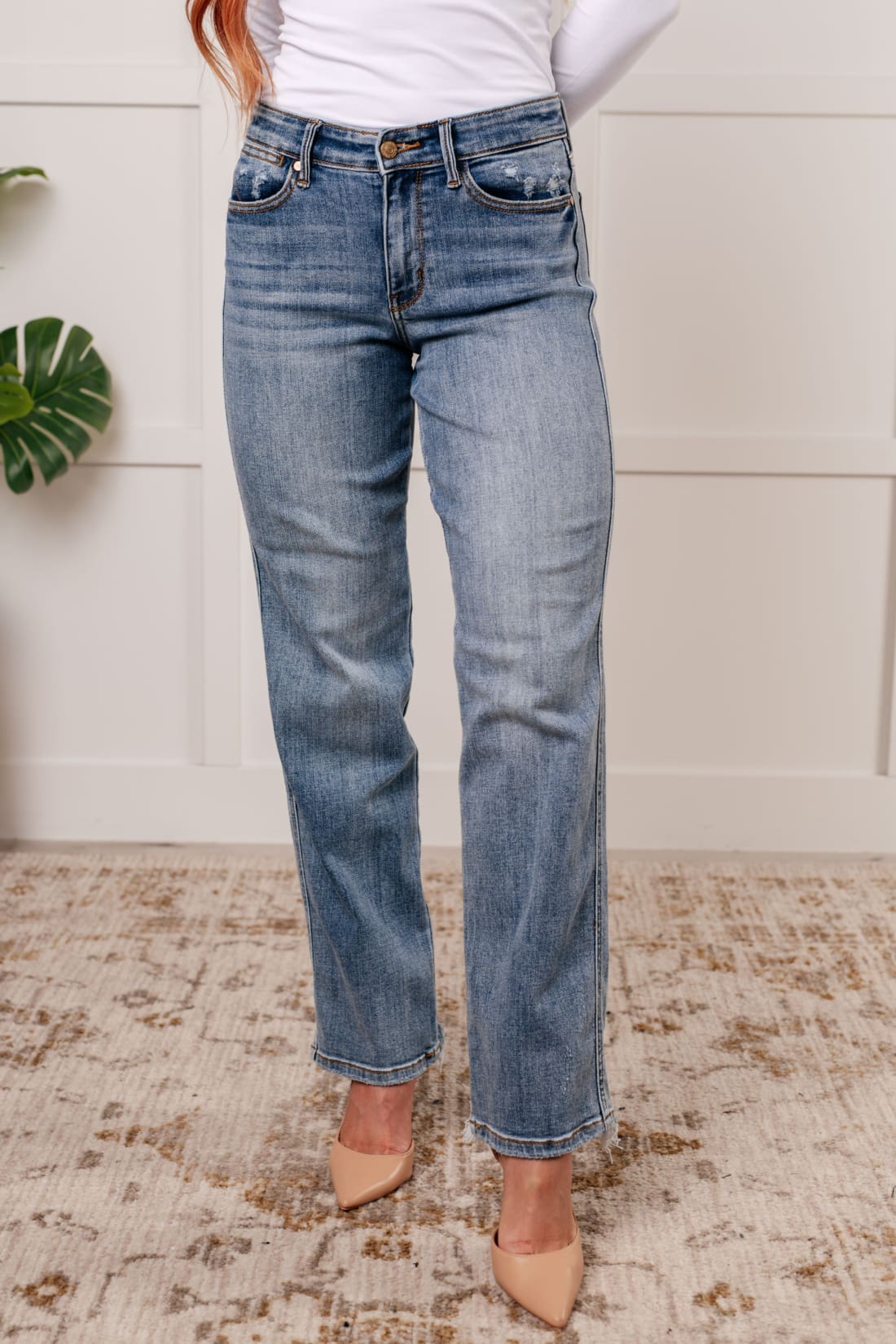 Quinn Mid Rise Cell Phone Pocket Dad Jeans | Womens jeans