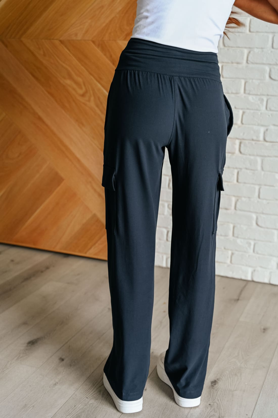 Race to Relax Cargo Pants in Nocturnal Navy | Athleisure