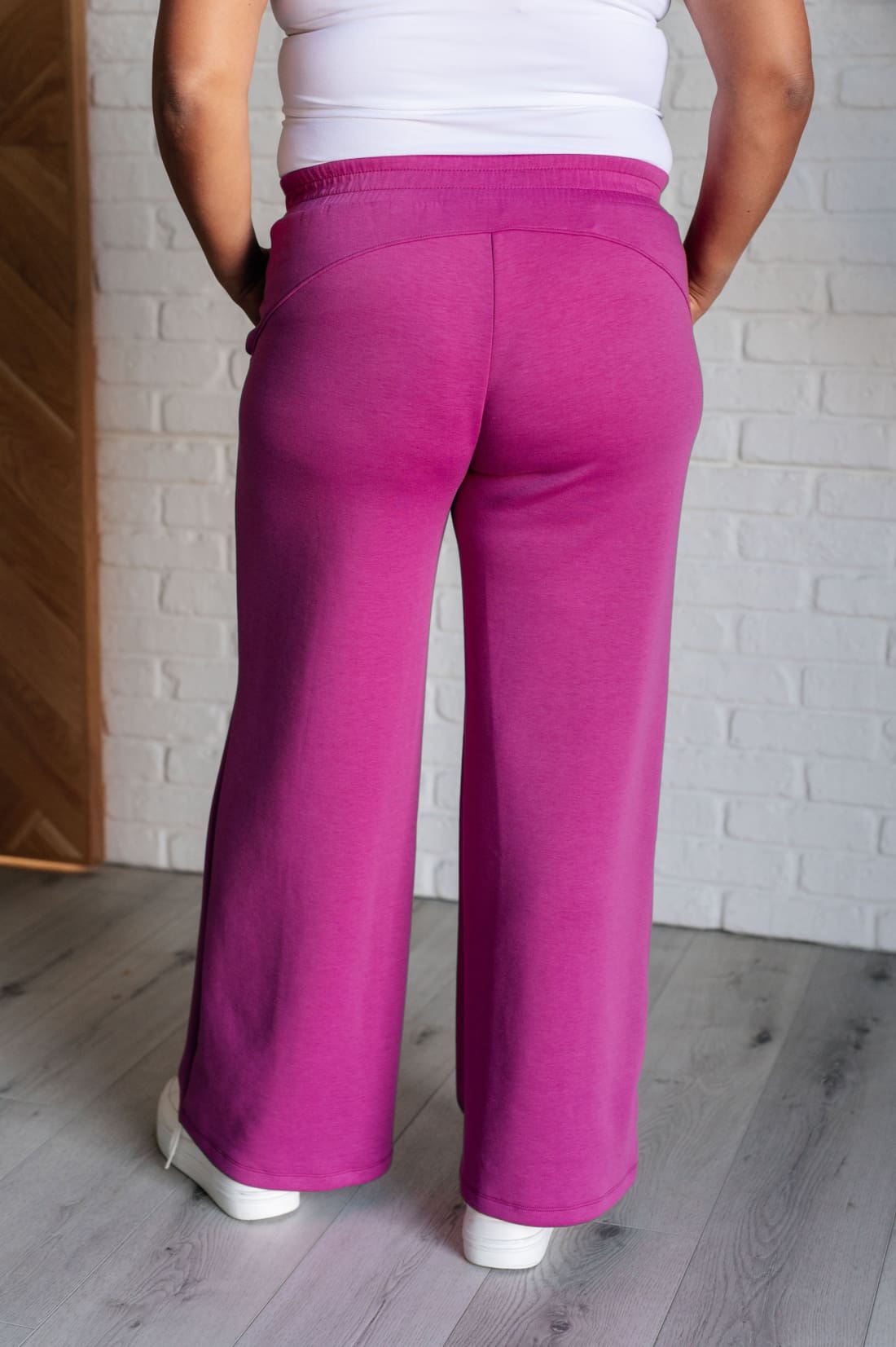 Resort Travel Wide Leg Crop Pant in Magenta | Pants