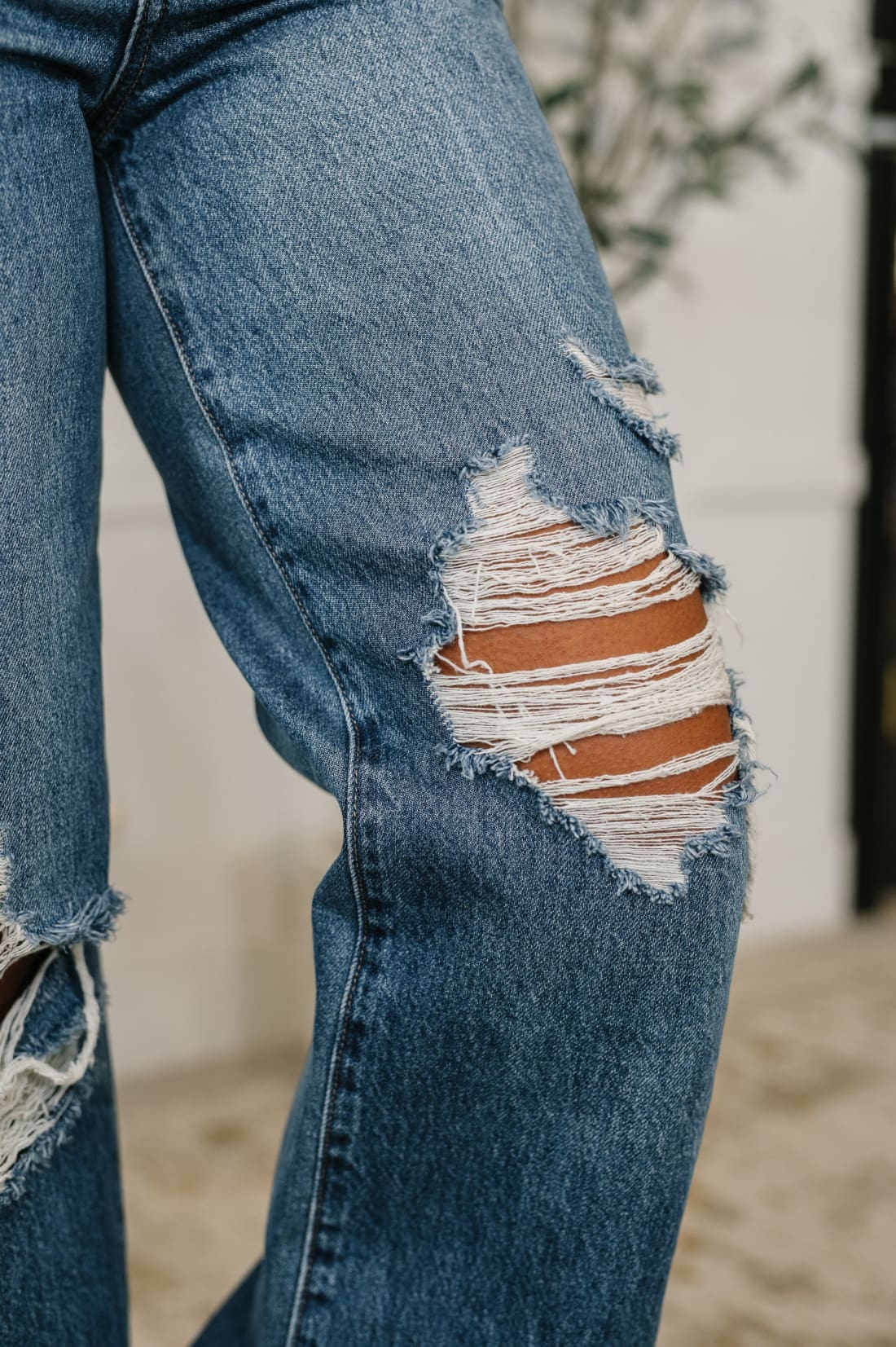 Judy Blue ’Roseanne’ High Waist Distressed Jeans