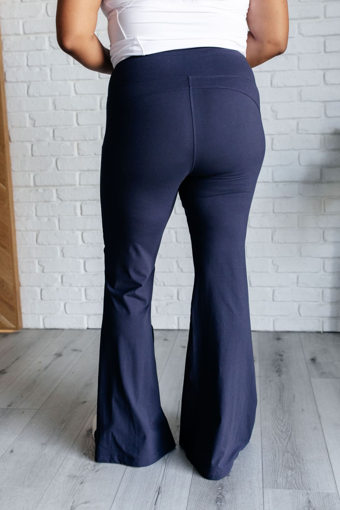 Stamina Stride Flare Leggings in Navy | leggings