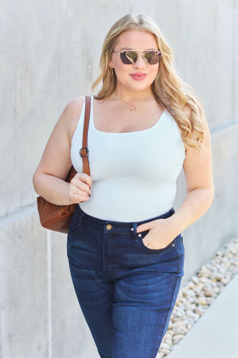 Stretch Square Neck Wide Straps Fitted Tank Top