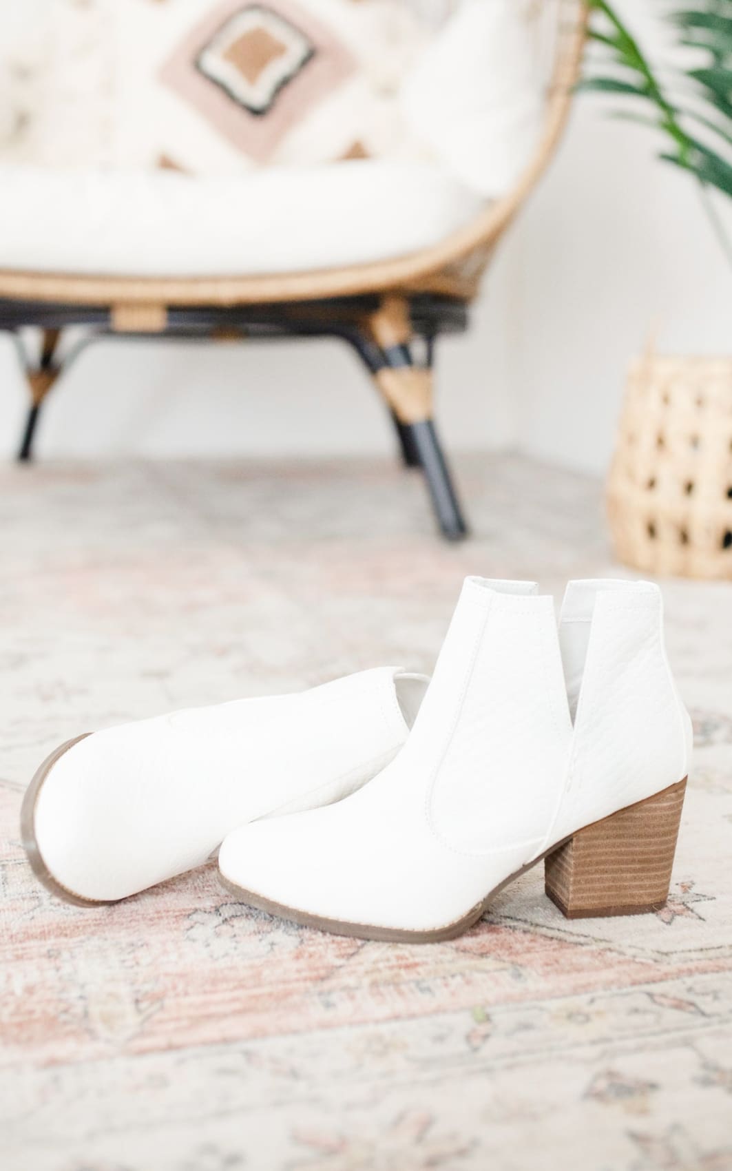 Tarim Bootie in White | boots