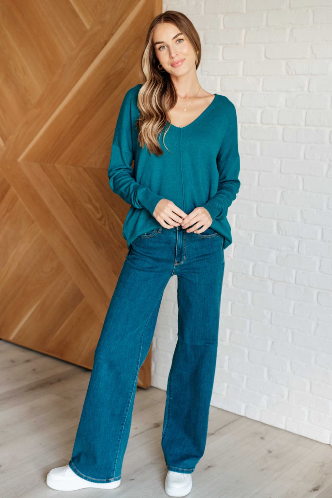 V-Neck Front Seam Sweater in Heather Ocean Teal | Sweaters & Cardigans