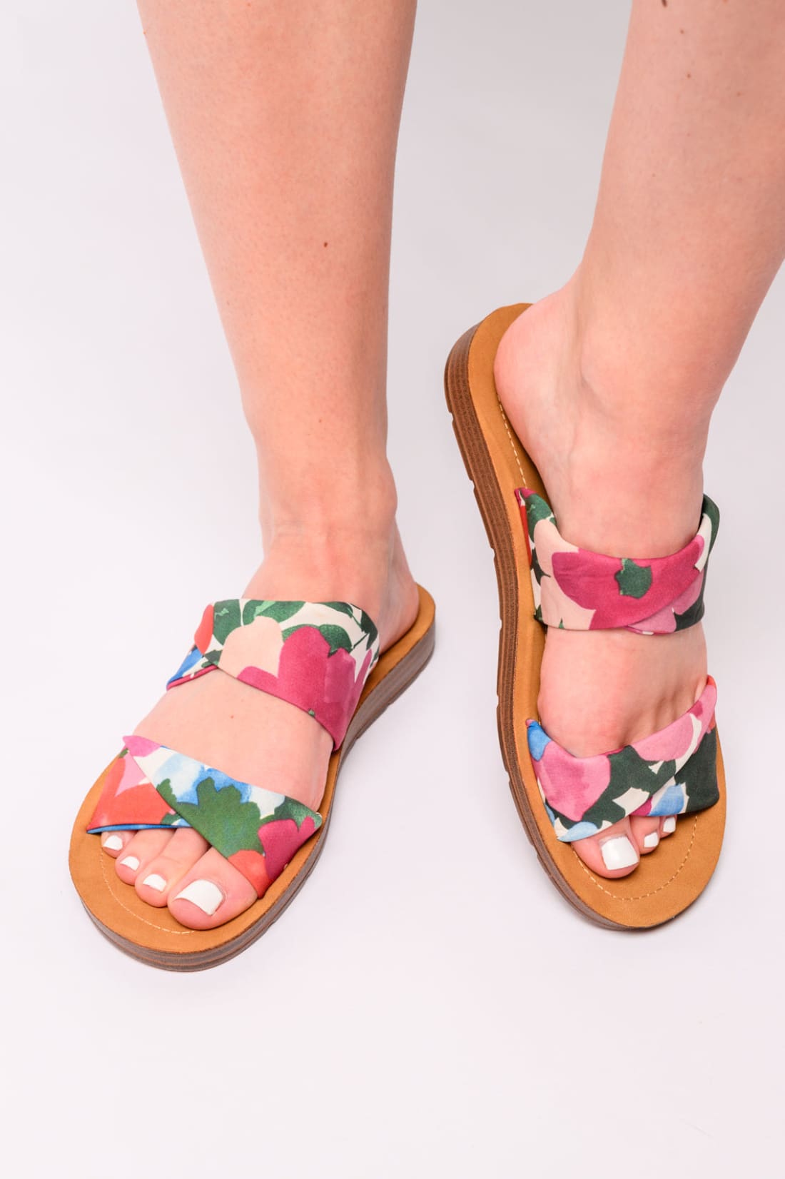 With a Twist Floral Slide Sandals | sandals