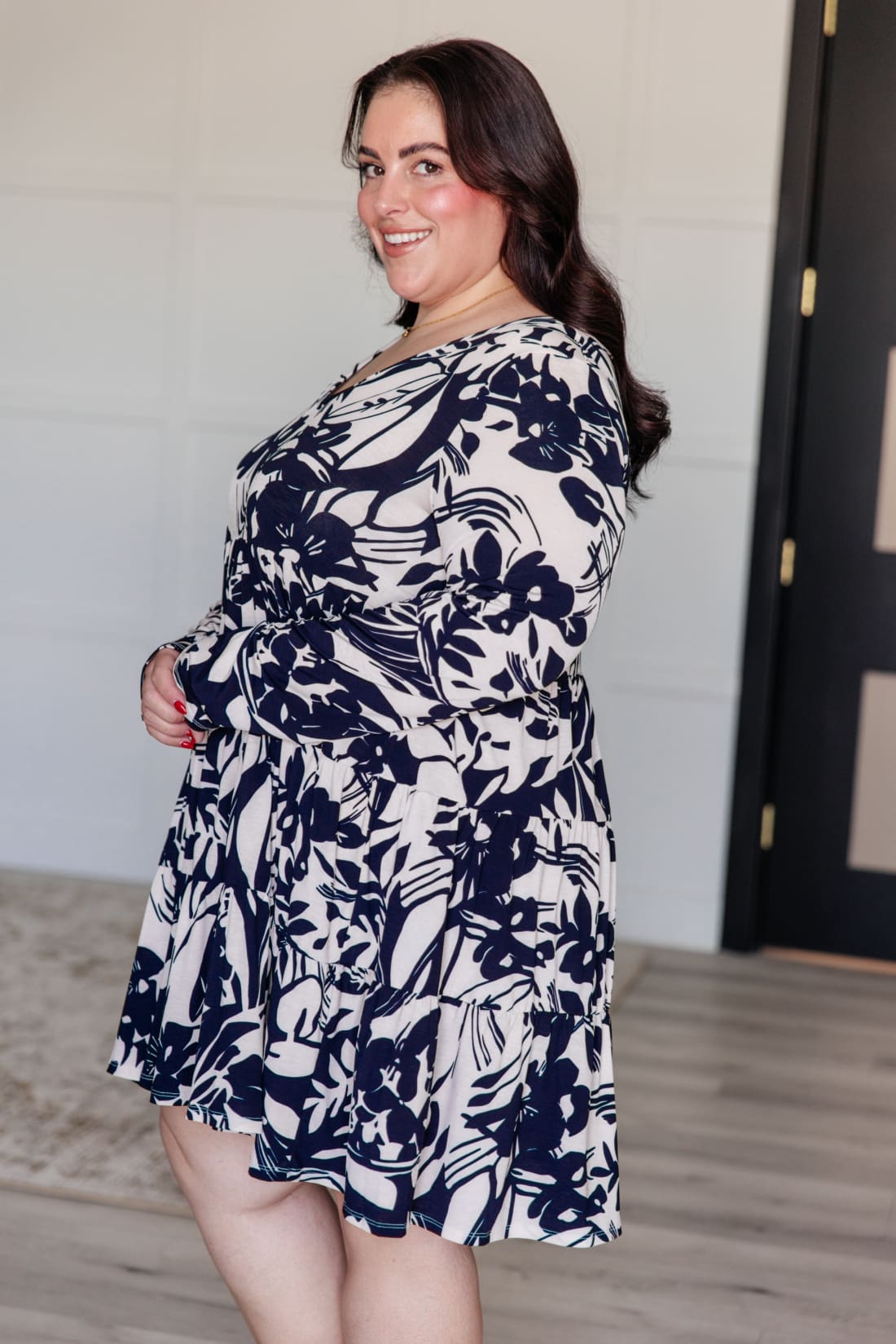 Worthwhile Moment Floral Tiered Dress in Oatmeal and Navy | Dresses